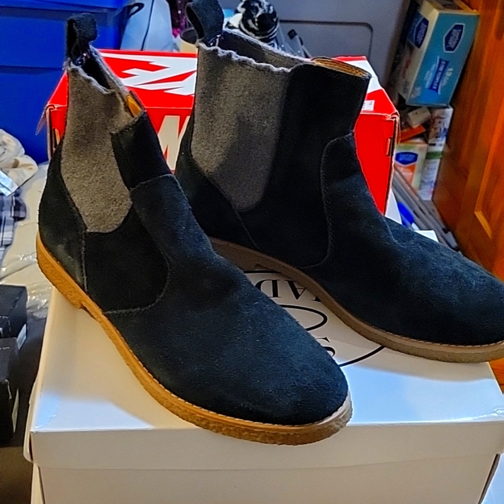 Booties 🖤